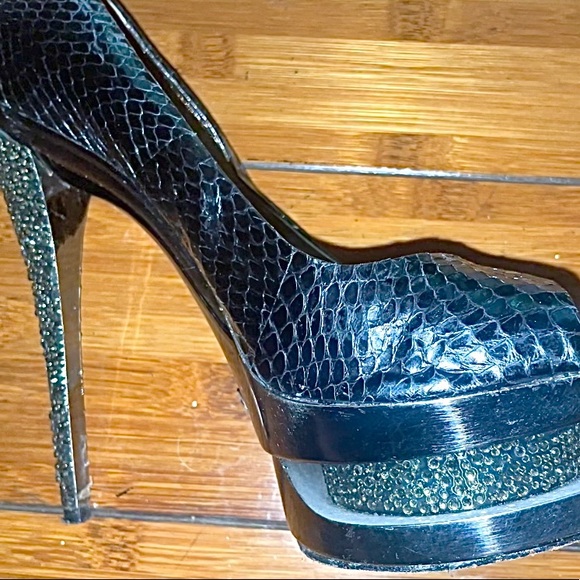 ZiGiny Black Label Snakeskin/Rhinestone platform Pumps 🔥🔥🔥 - Picture 3 of 5
